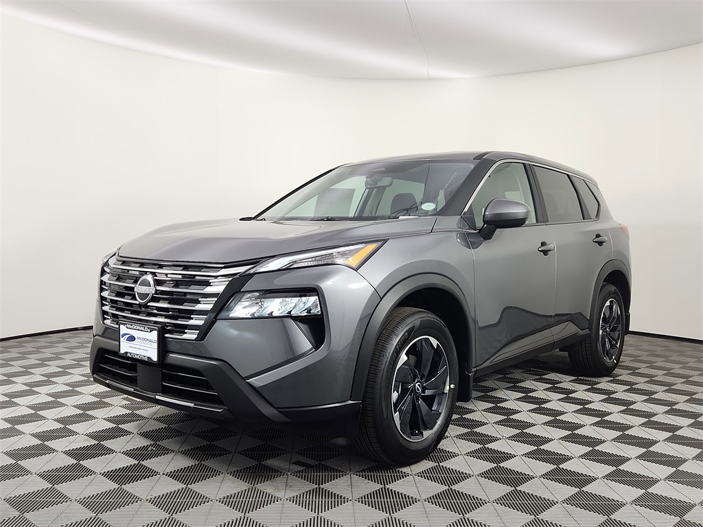 2026 Nissan Rogue SV's photo