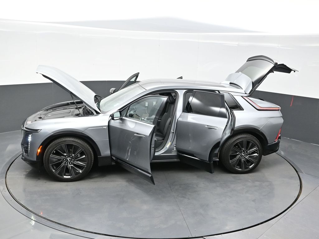 2024 Cadillac Lyriq Sport photo 33