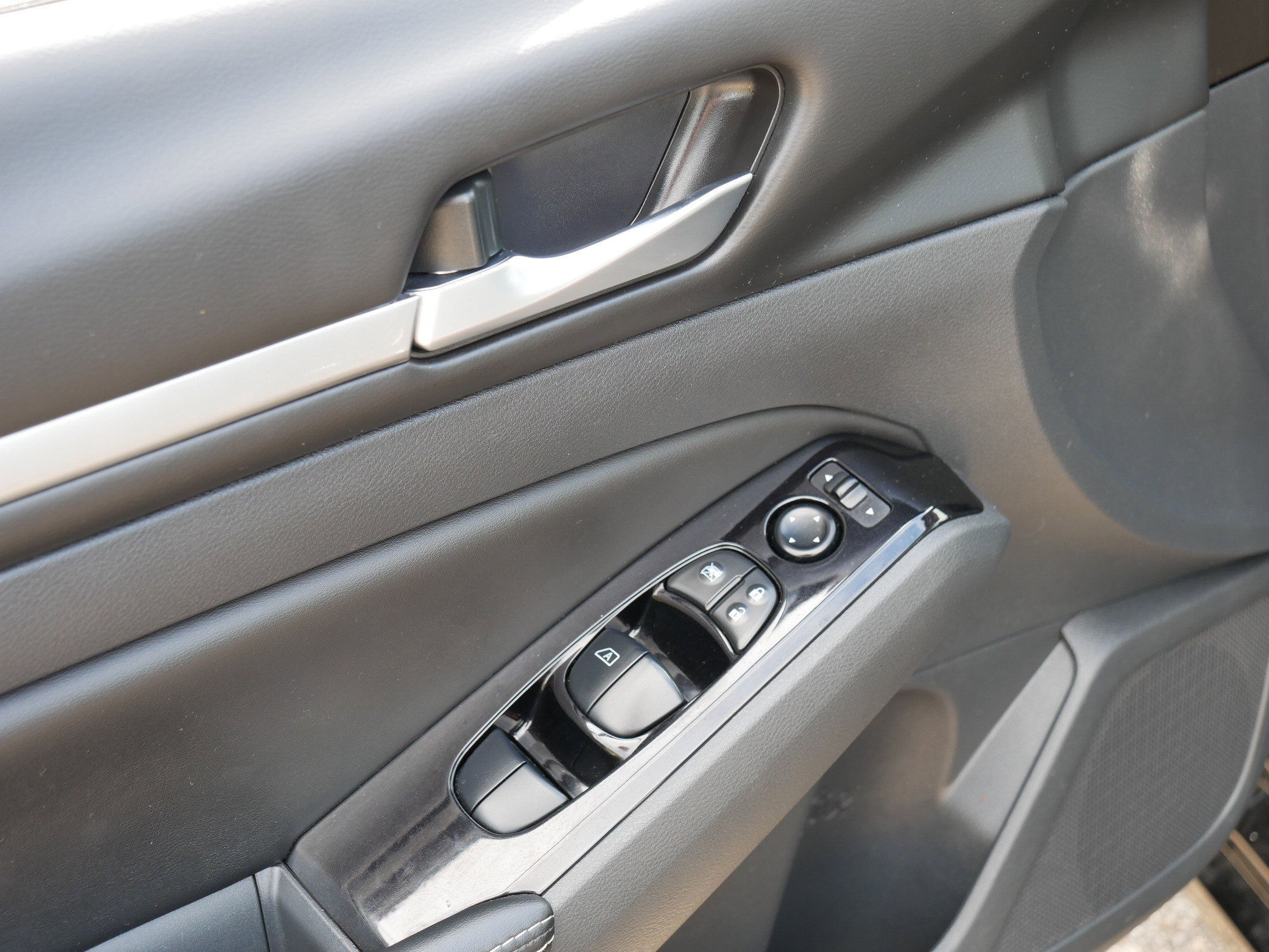 2023 Nissan Altima 2.5 SV photo 18