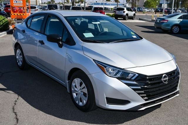 2025 Nissan Versa Sedan S's photo
