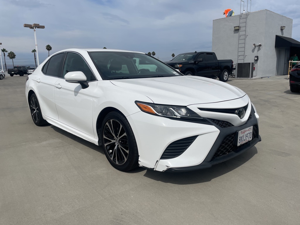 2019 Toyota Camry L photo 3
