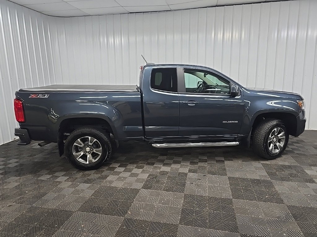 2019 Chevrolet Colorado Z71 photo 2