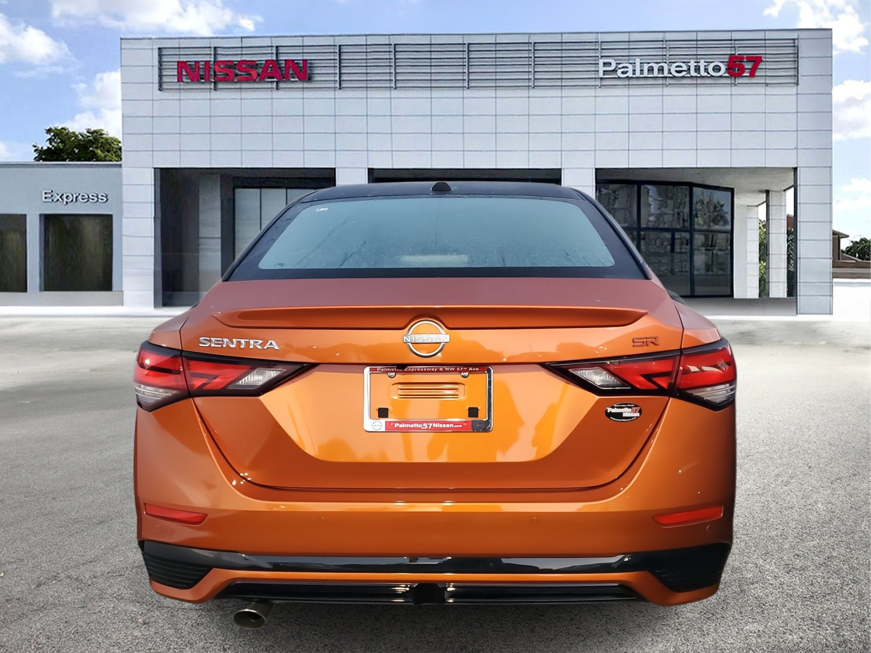 2025 Nissan Sentra SR photo 4