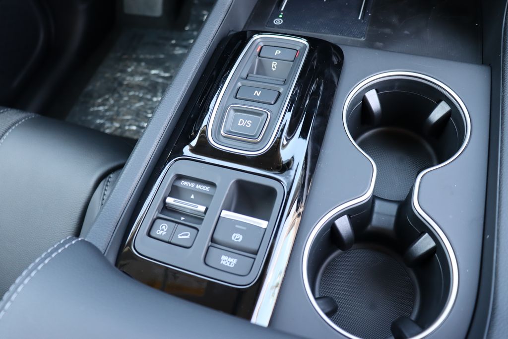 2025 Honda Pilot Touring photo 22