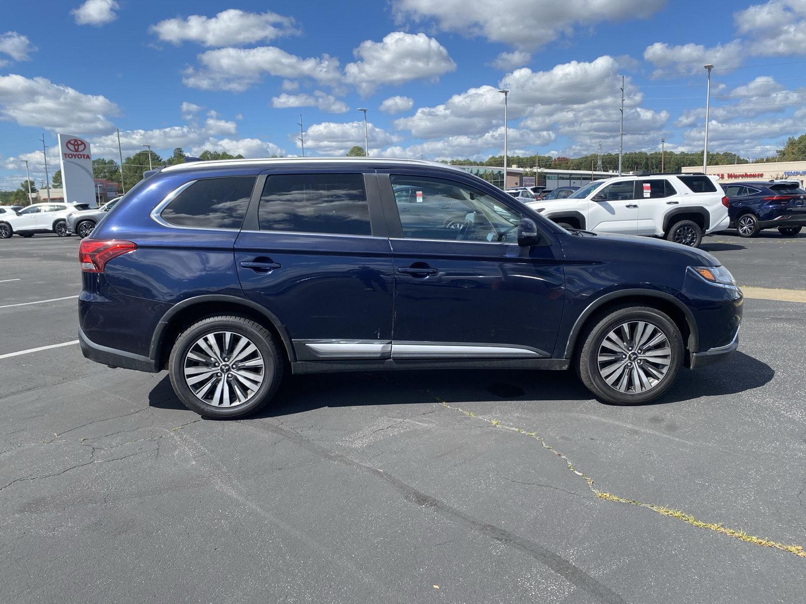 2020 Mitsubishi Outlander SEL photo 7