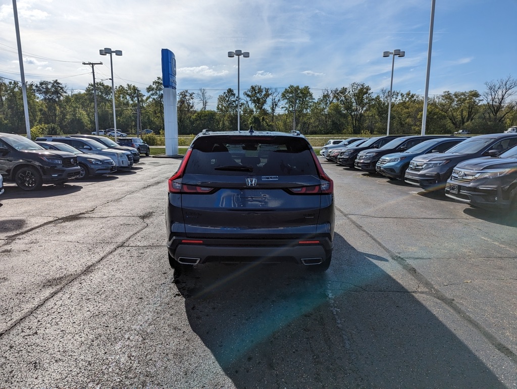 2026 Honda CR-V Hybrid Sport Touring photo 3