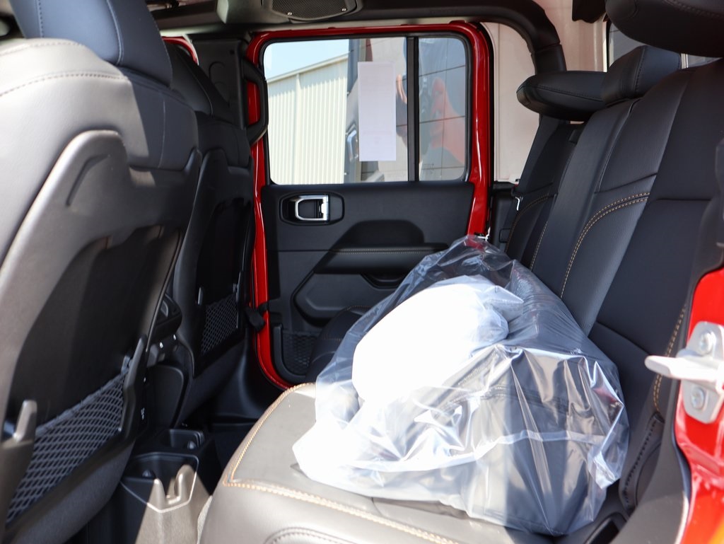 2025 Jeep Gladiator Sport photo 15