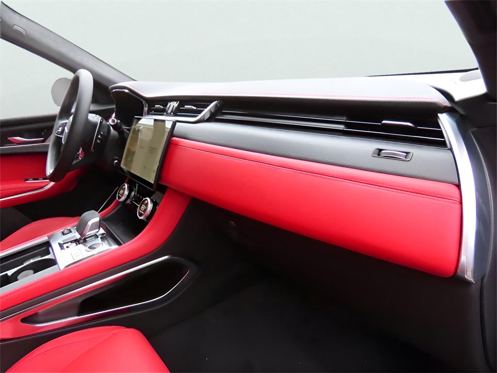 2025 Jaguar F-PACE P400 R-Dynamic S photo 9