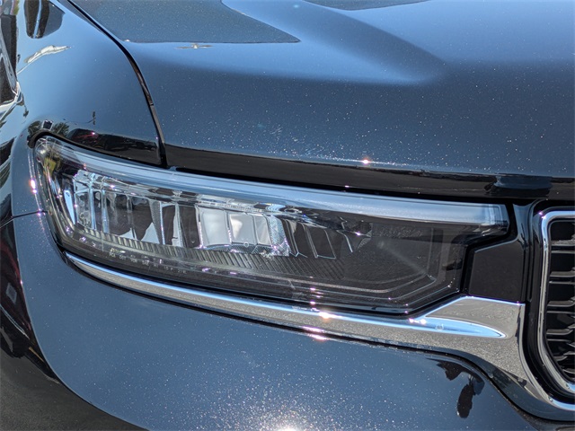 2025 Jeep Grand Cherokee Limited photo 9