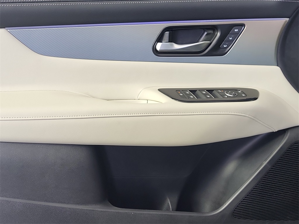 2025 Nissan Murano SL photo 8