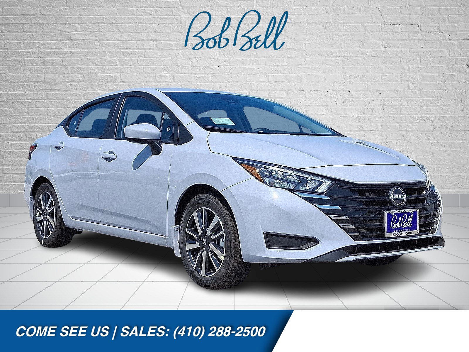 2025 Nissan Versa SV's photo