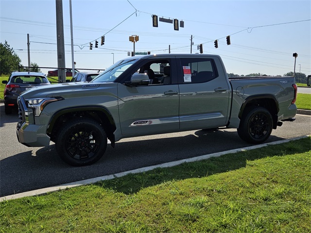 2025 Toyota Tundra Platinum CrewMax photo 3