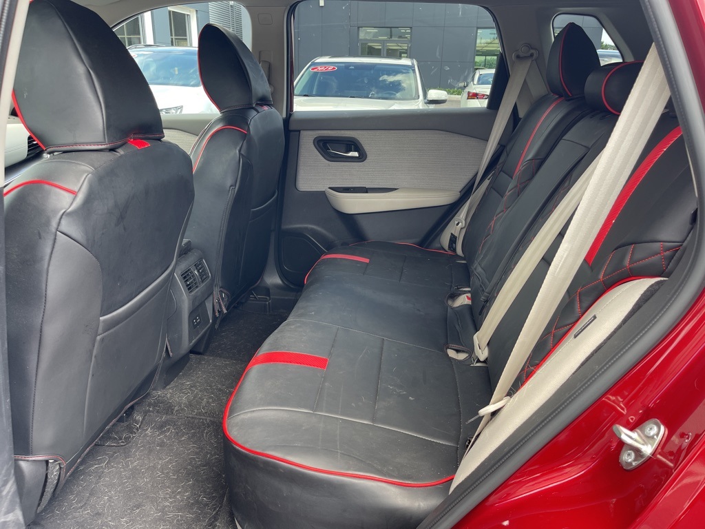 2022 Nissan Rogue SV photo 15