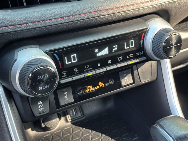 2024 Toyota RAV4 Prime SE photo 17