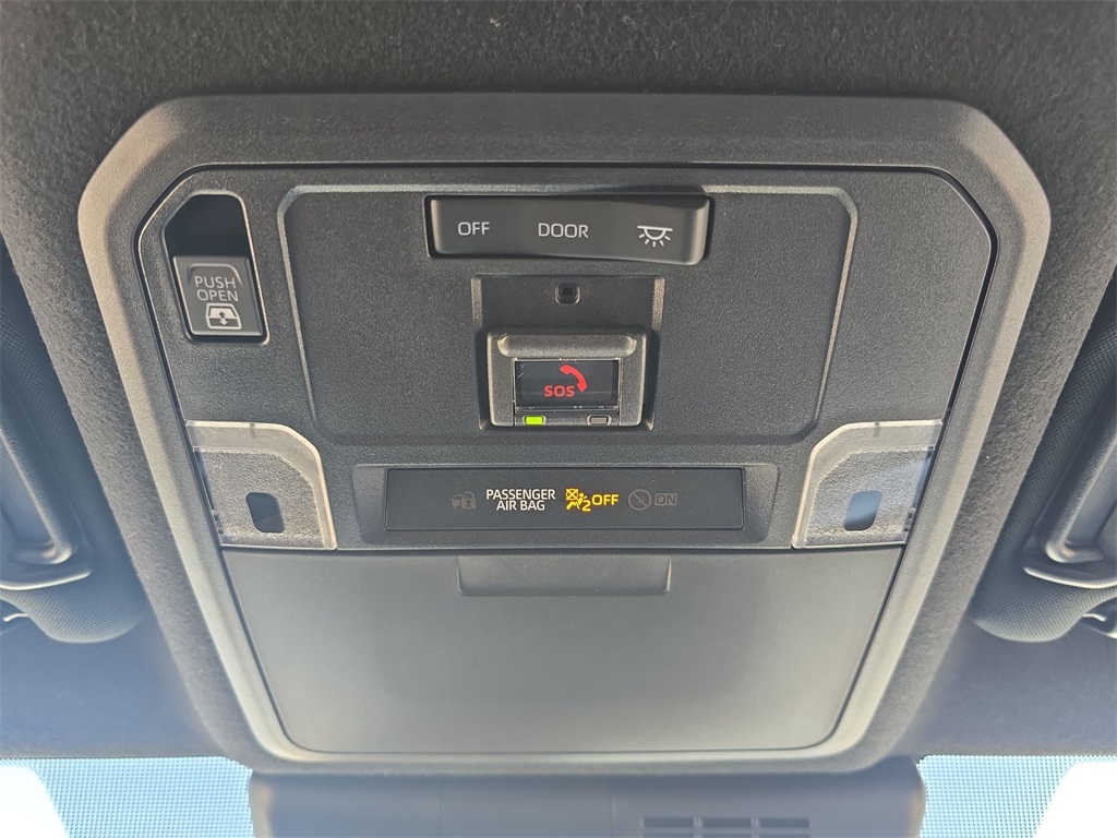 2025 Toyota 4Runner SR5 4WD photo 27
