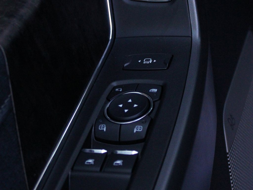 2026 Ford F-250 Lariat photo 3