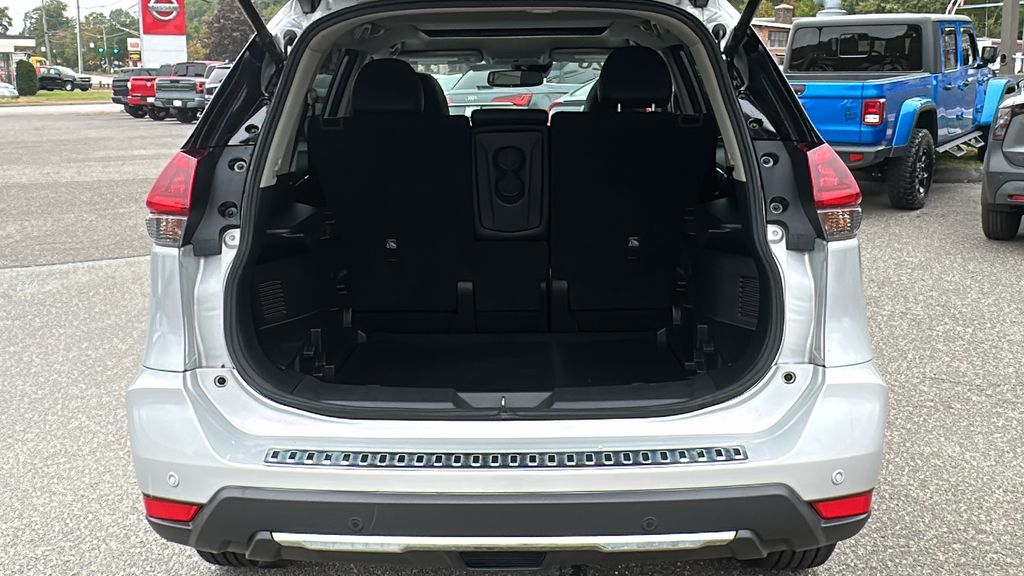2020 Nissan Rogue SL photo 28