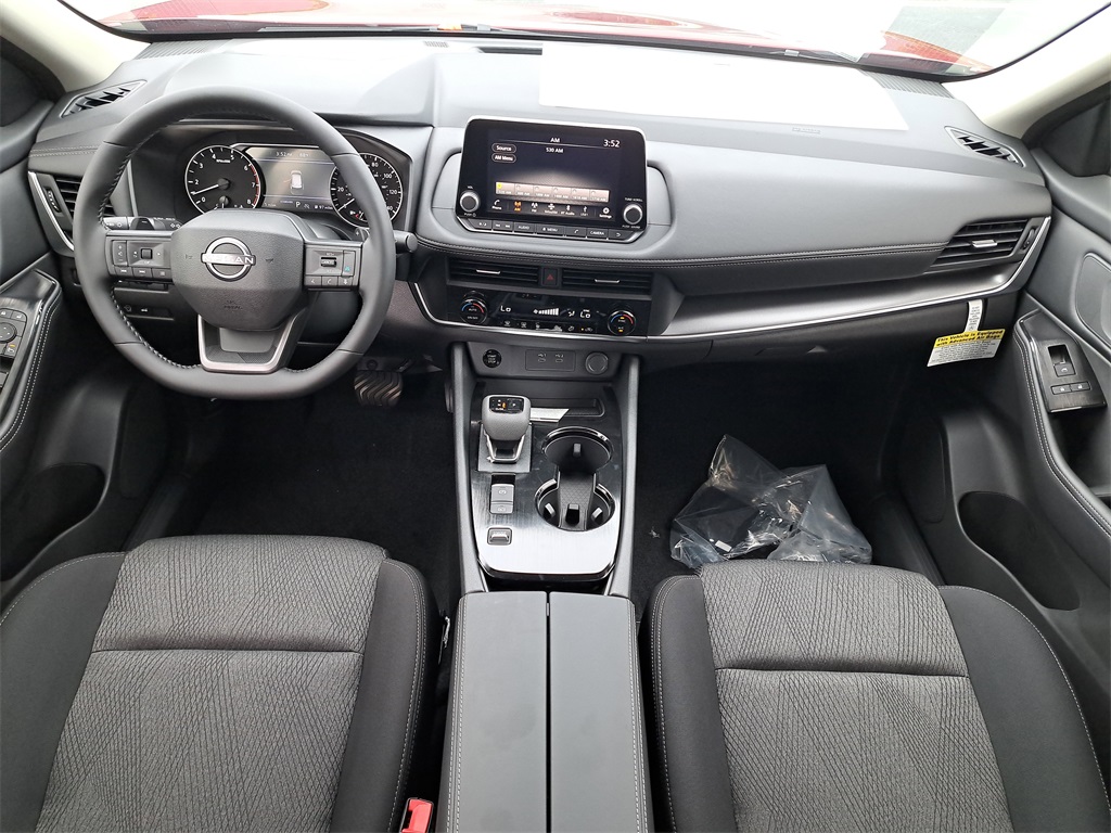 2026 Nissan Rogue SV photo 16