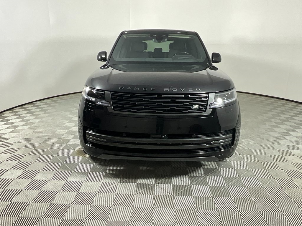 2025 Land Rover Range Rover SE photo 4