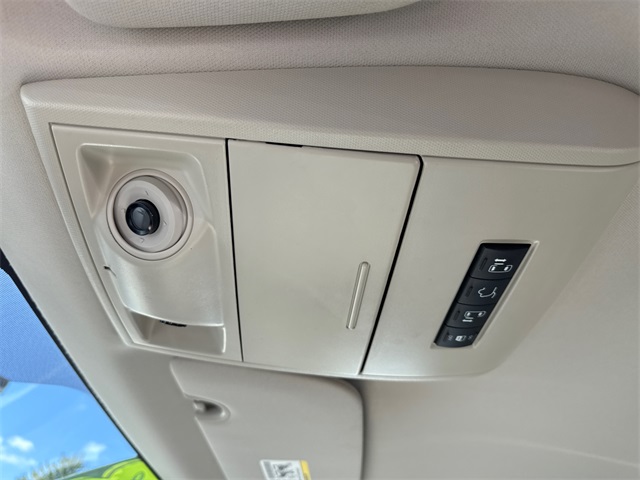 2013 Chrysler Town & Country photo 23
