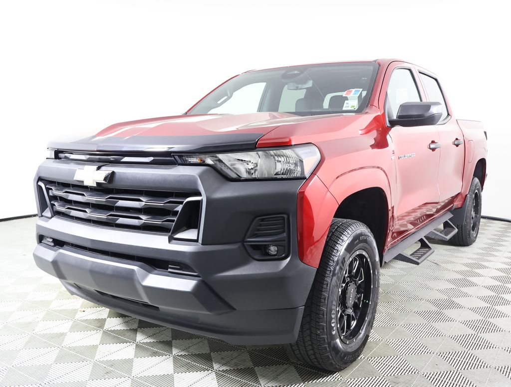 2024 Chevrolet Colorado Work Truck photo 2