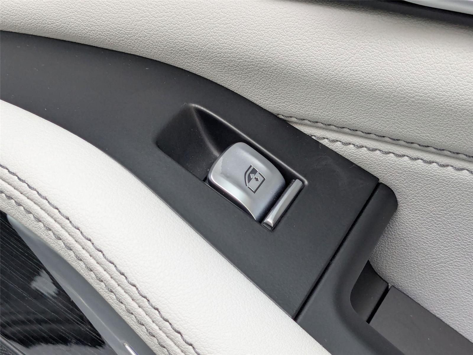 2023 Bmw X7 xDrive40i photo 32