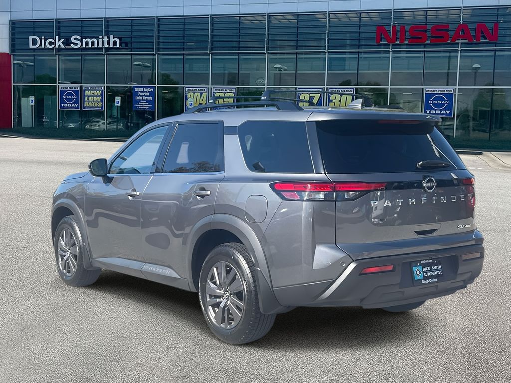 2022 Nissan Pathfinder SV photo 4