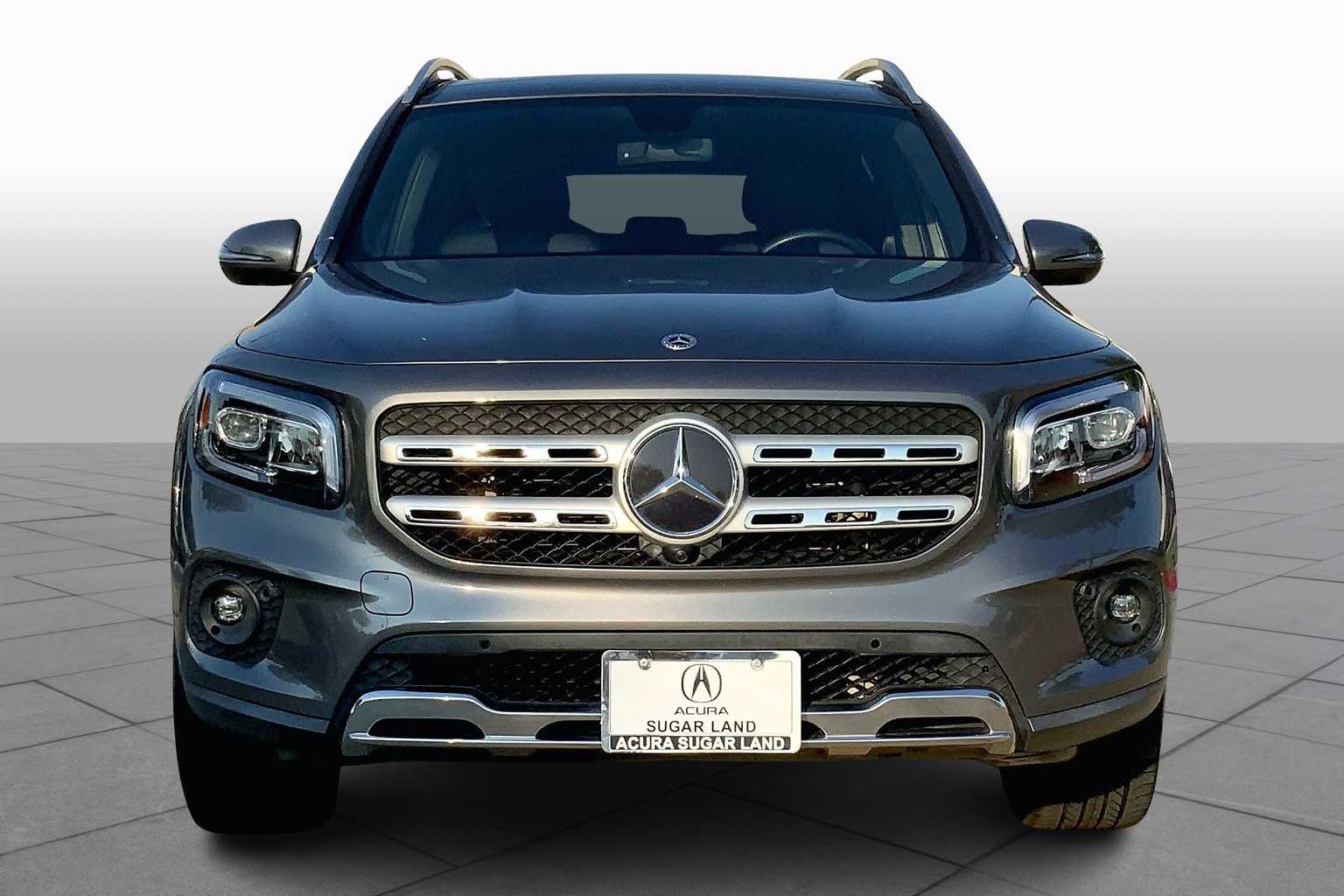 2022 Mercedes Benz GLB 250 photo 3