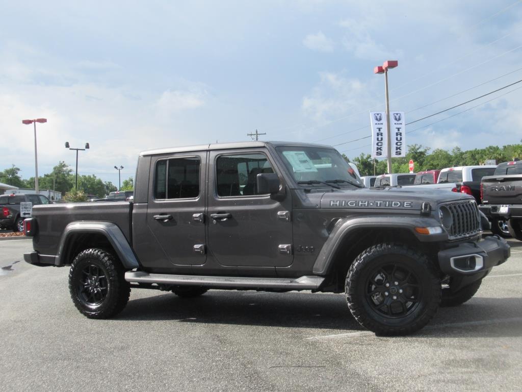 2025 Jeep Gladiator Sport photo 2