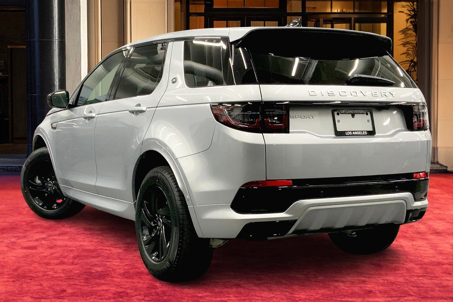 2025 Land Rover Discovery Sport S photo 2