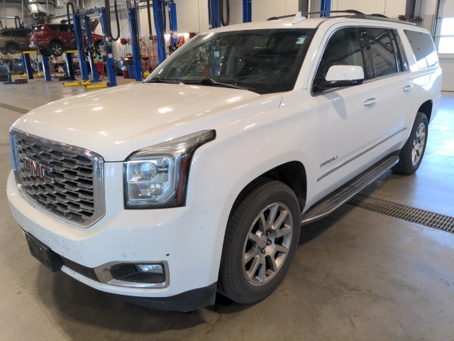 2019 Gmc Yukon XL Denali photo 3