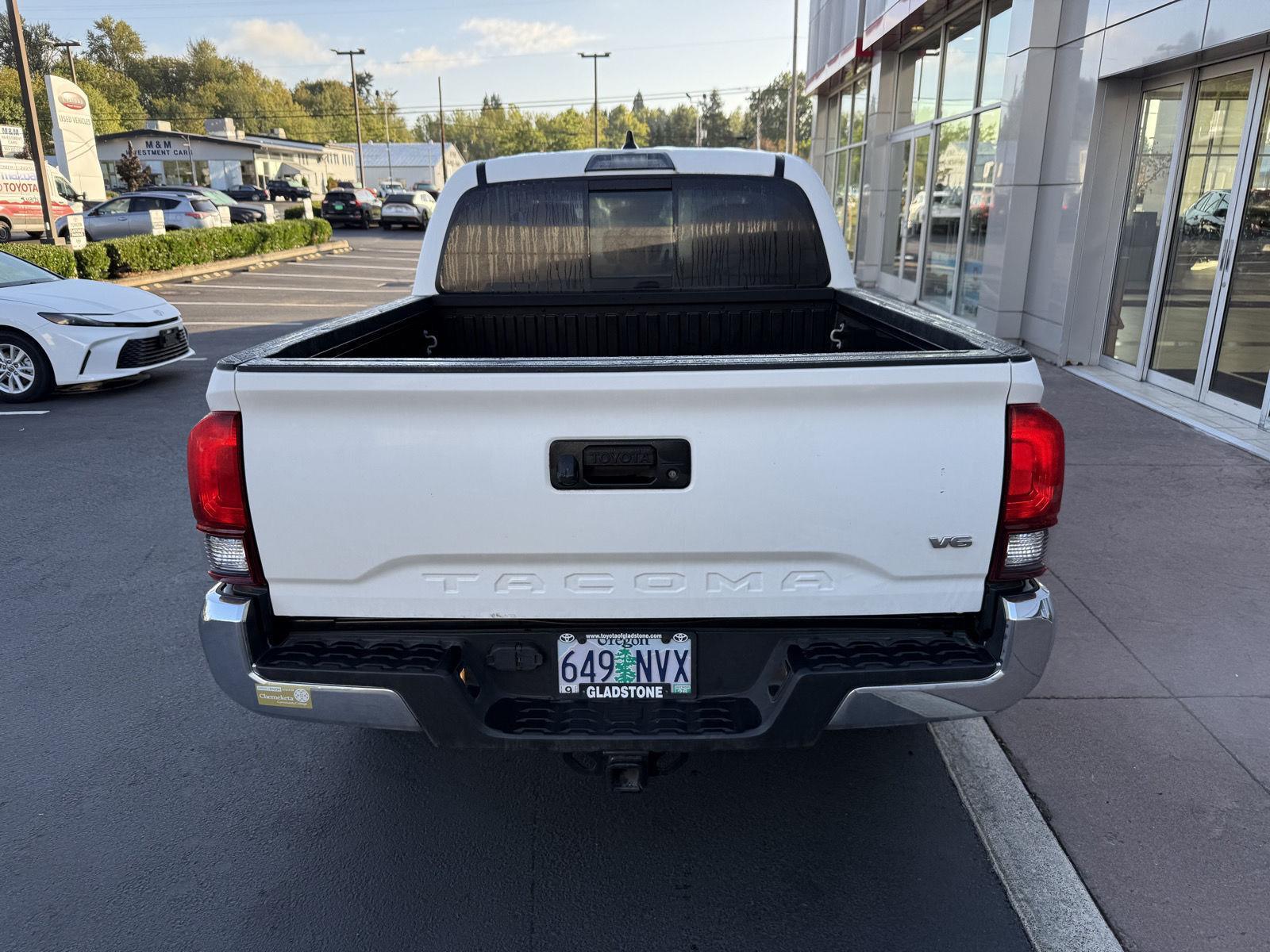 2022 Toyota Tacoma SR5 photo 4