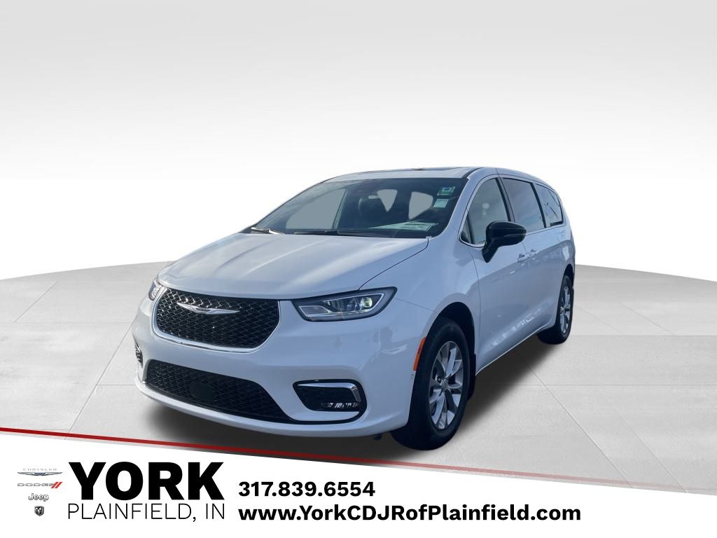 2026 Chrysler Pacifica Select's photo