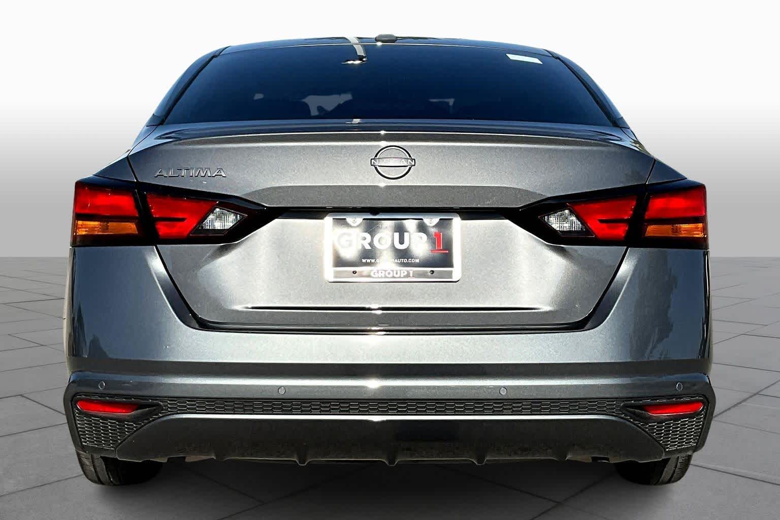 2025 Nissan Altima S photo 4