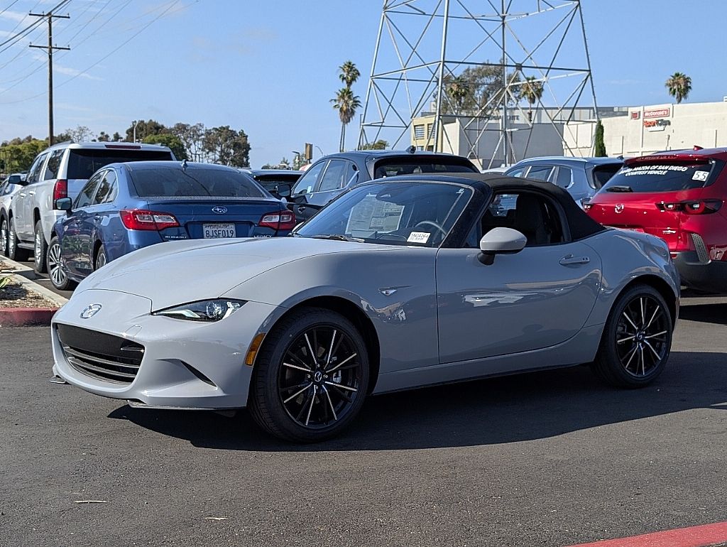 2025 Mazda MX-5 Miata Miata Grand Touring photo 5