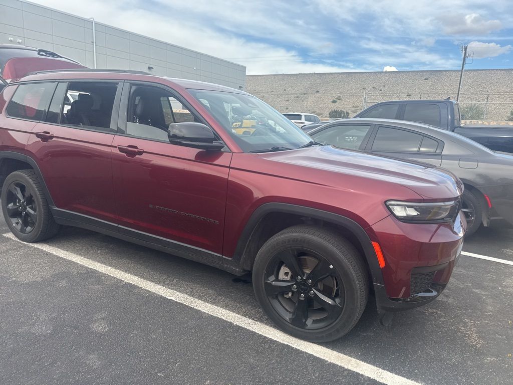 2021 Jeep Grand Cherokee Altitude photo 4