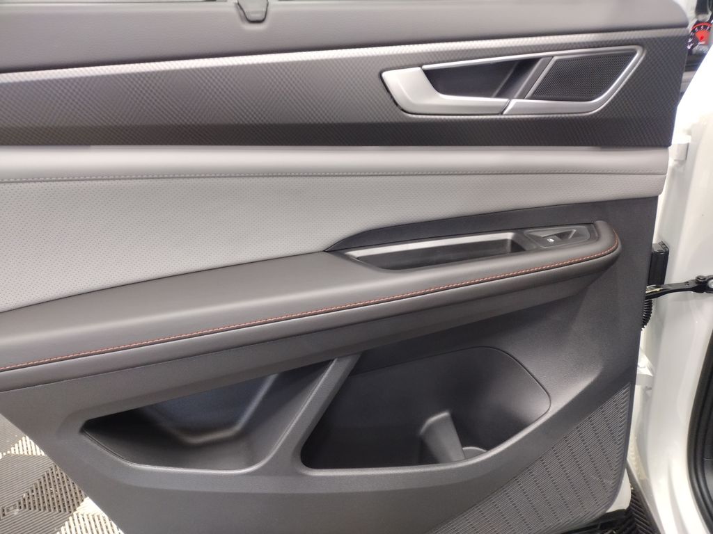 2025 Volkswagen Atlas Peak Edition SE photo 24