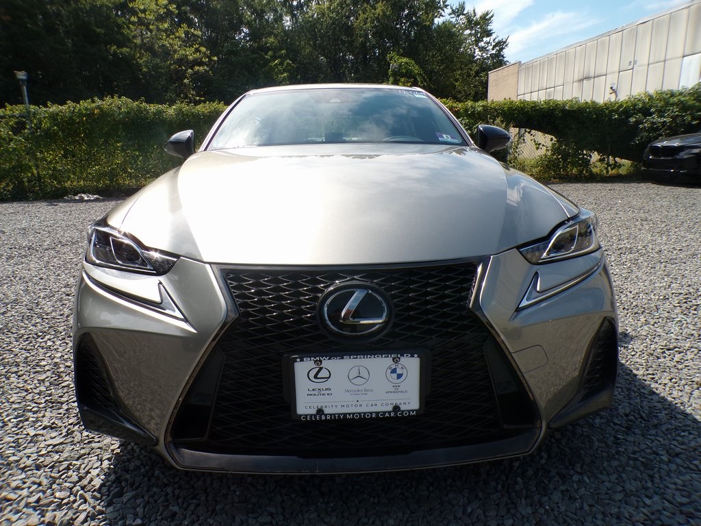 2019 Lexus IS 300 photo 2