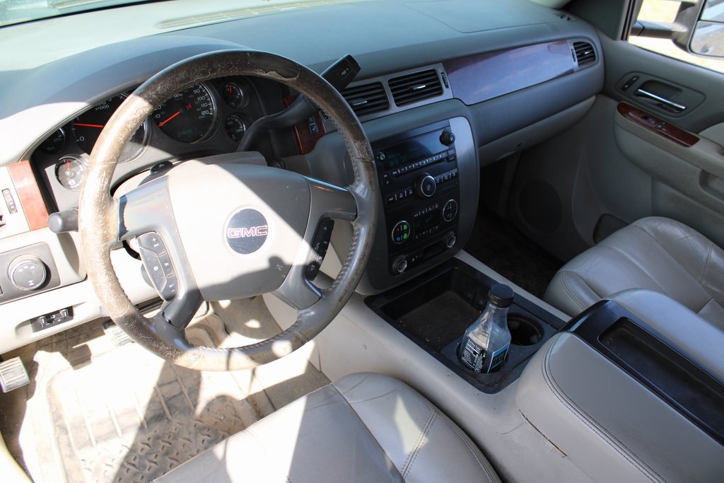 Used 2011 GMC Sierra 2500HD SLT with VIN 1GT121C85BF107776 for sale in Klamath Falls, OR