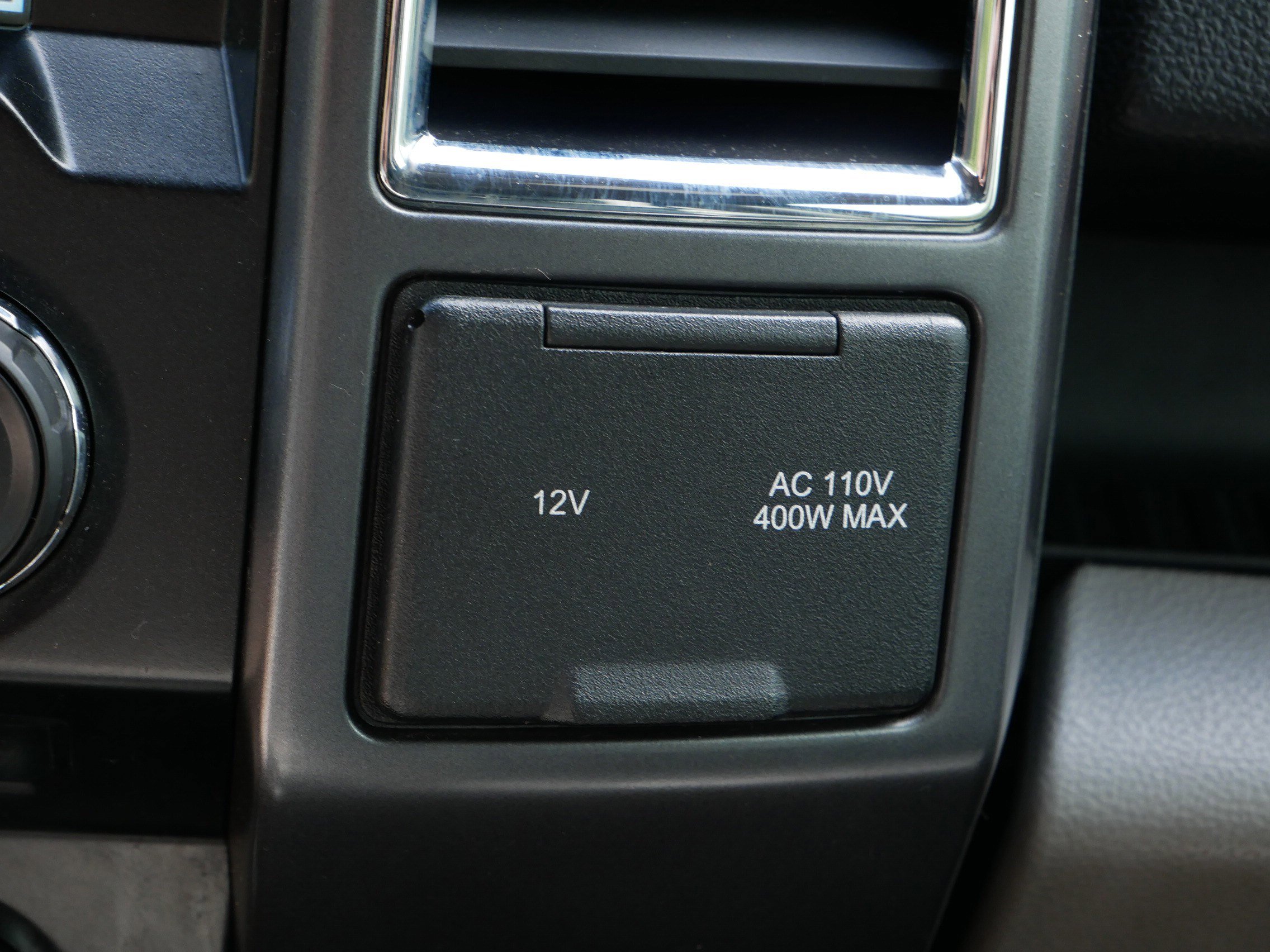 2016 Ford F-150 XLT photo 29