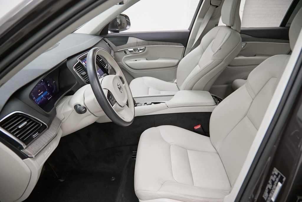 2023 VOLVO XC90 - Image 17