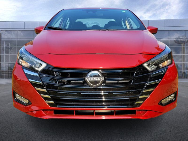 2025 Nissan Versa SV photo 2