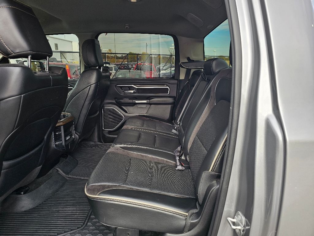 2022 RAM 1500 - Image 12