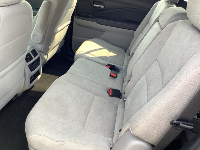 2021 Honda Pilot EX photo 18