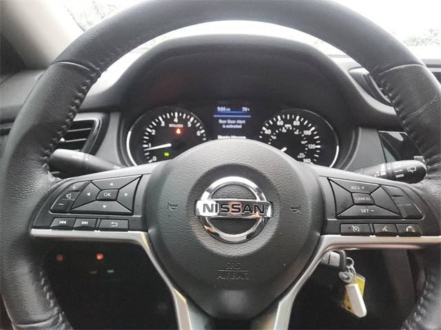 2019 Nissan Rogue S photo 24