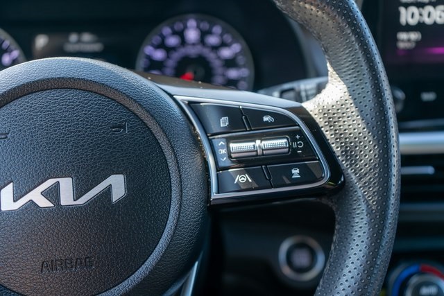 2023 Kia Forte GT-Line photo 13