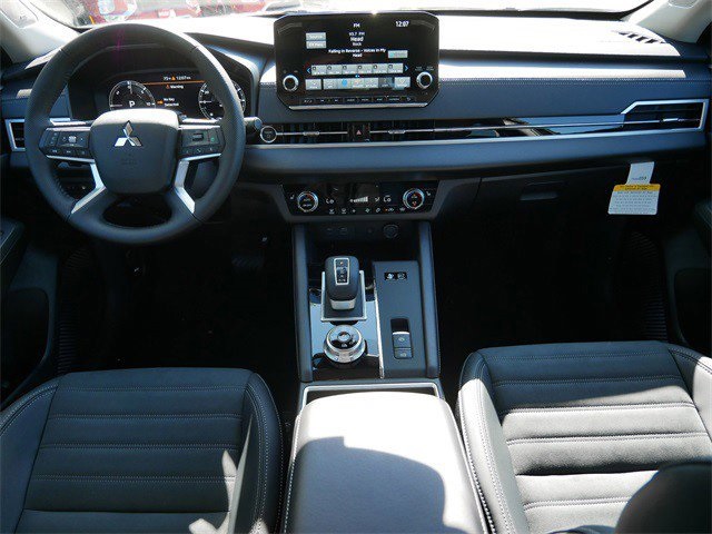 2025 Mitsubishi Outlander PHEV SE photo 7
