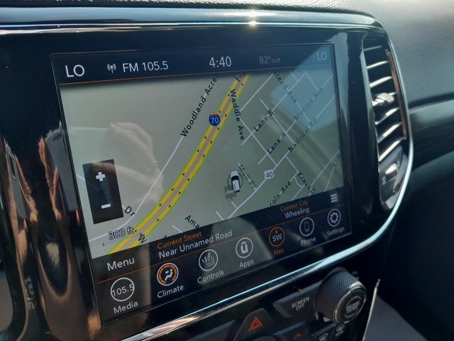 2021 Jeep Grand Cherokee Laredo X photo 21