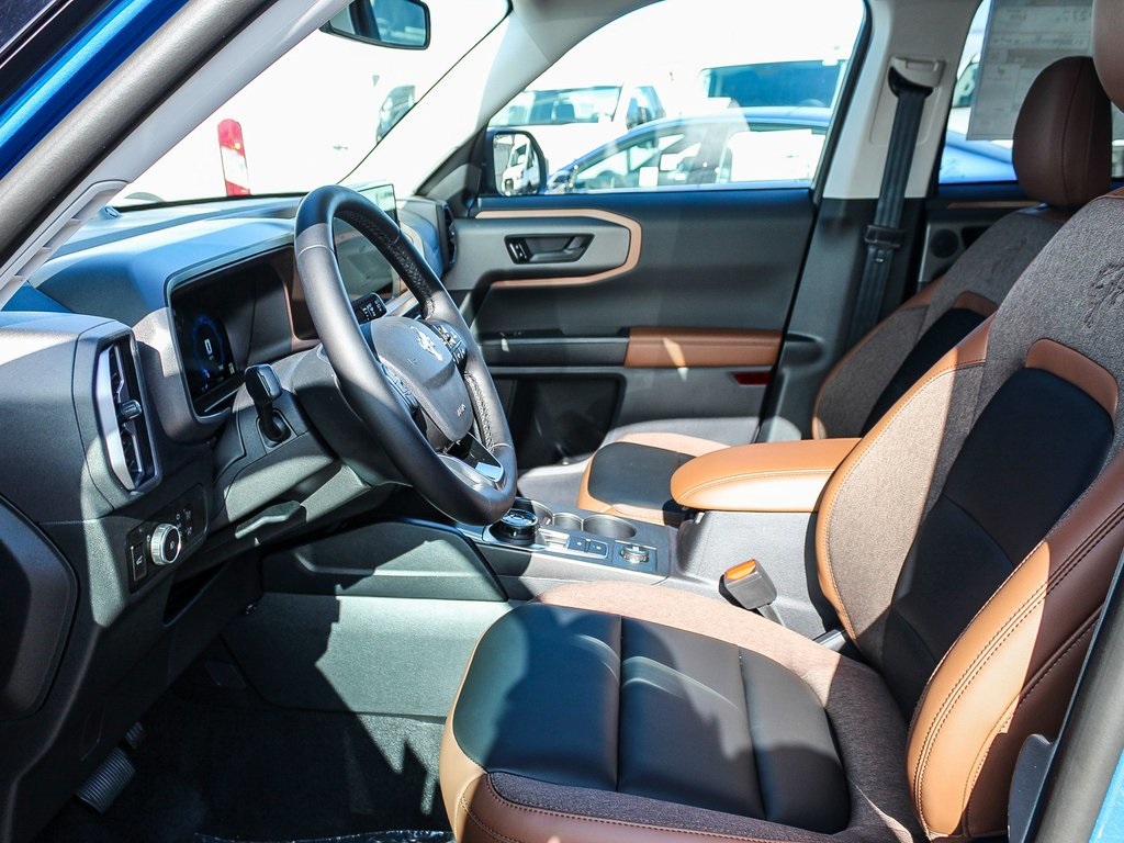 2025 Ford Bronco Sport Outer Banks photo 18
