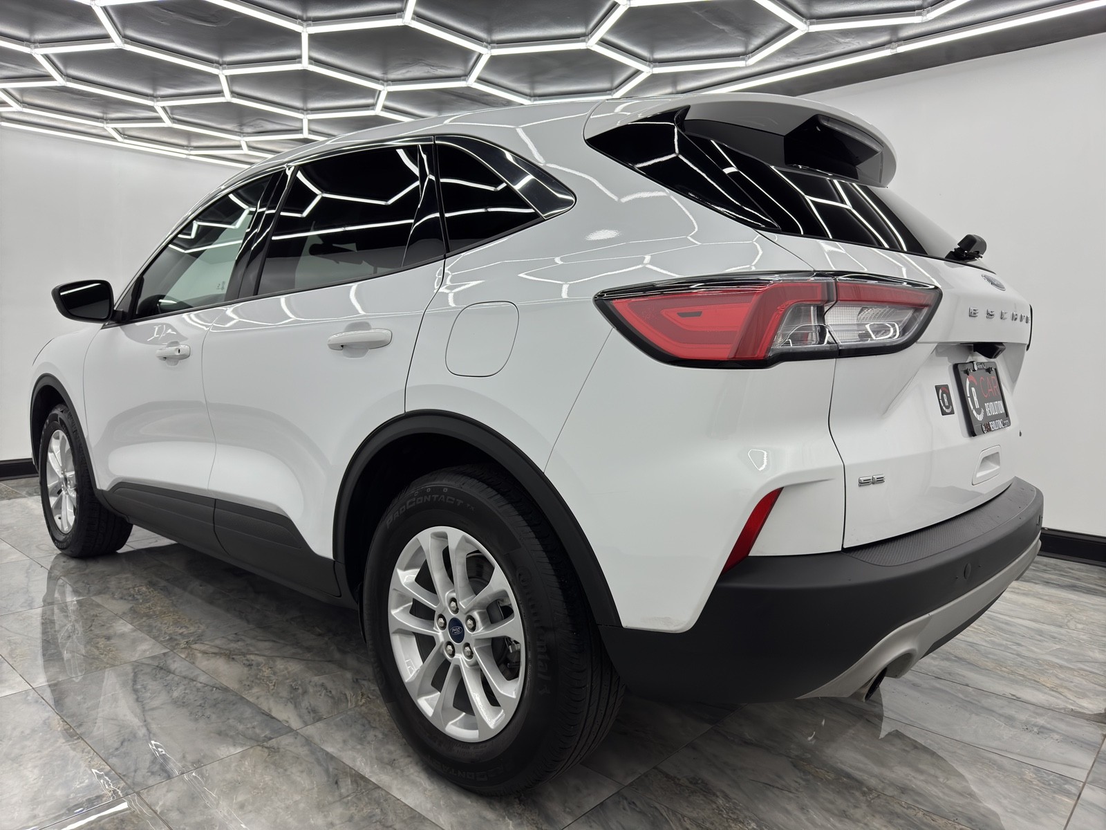 2022 Ford Escape SE photo 5